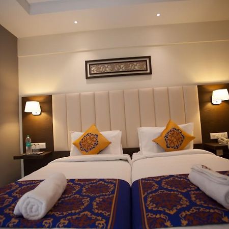 Ganpat Grand Hotel Palni Luaran gambar