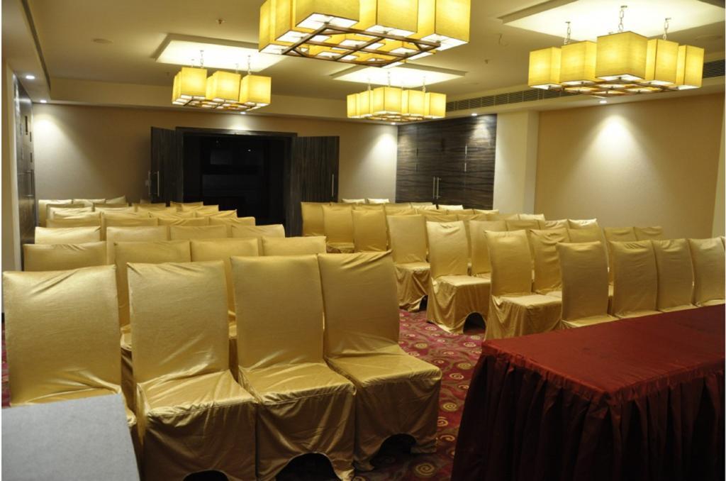 Ganpat Grand Hotel Palni Luaran gambar