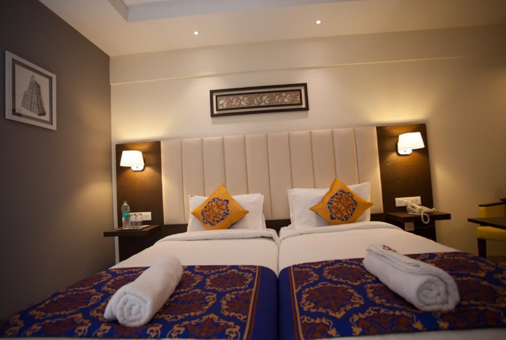 Ganpat Grand Hotel Palni Luaran gambar