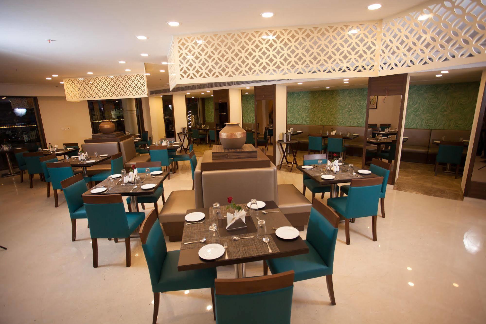 Ganpat Grand Hotel Palni Luaran gambar