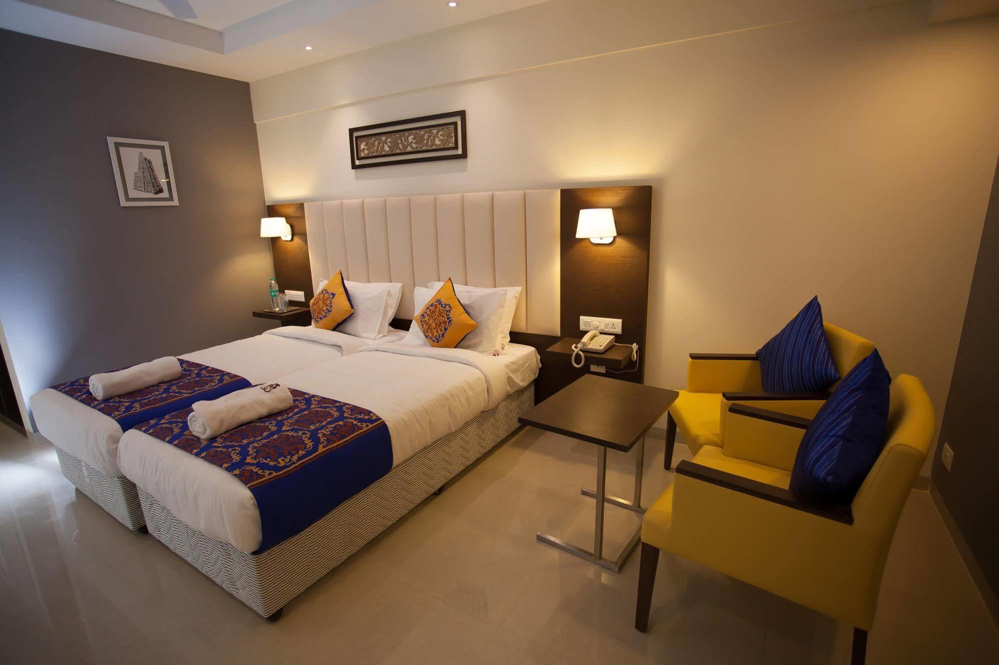 Ganpat Grand Hotel Palni Luaran gambar